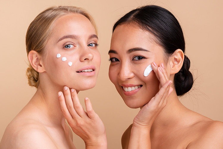 close-up-models-with-face-cream-posing-together